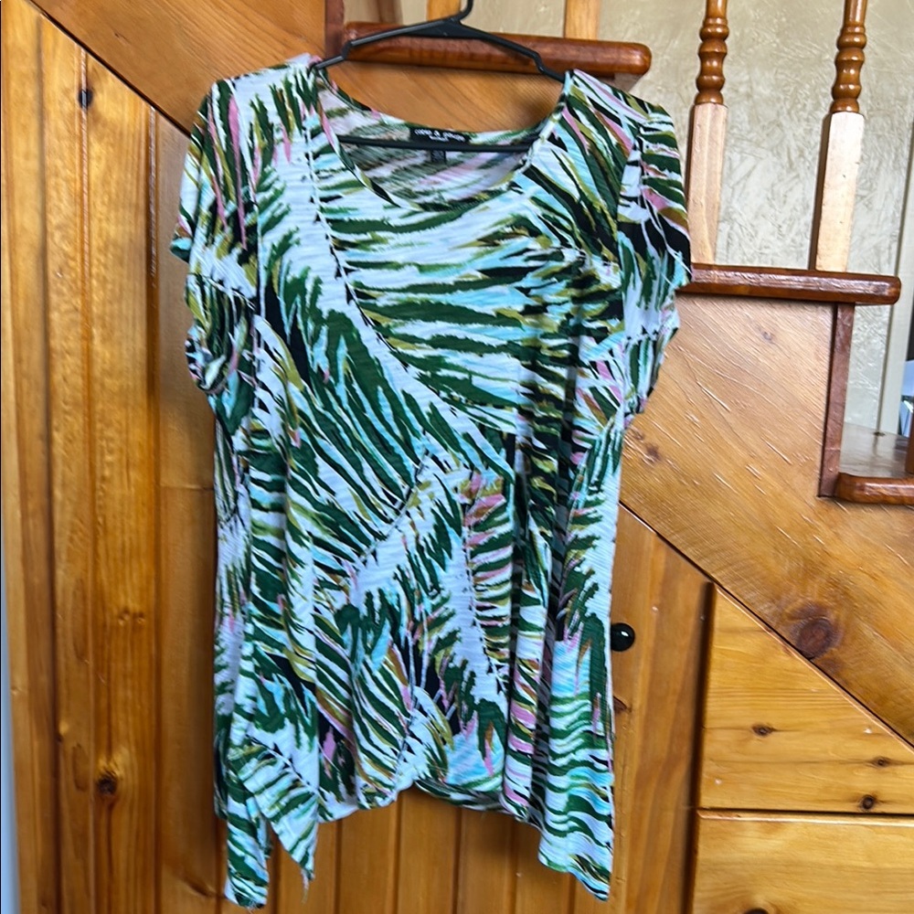 Cable & Gauge Green and White Tunic